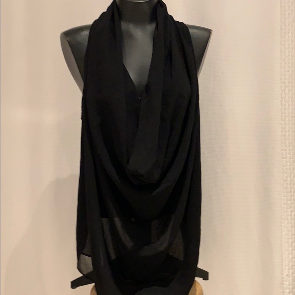 Black V-neck Top